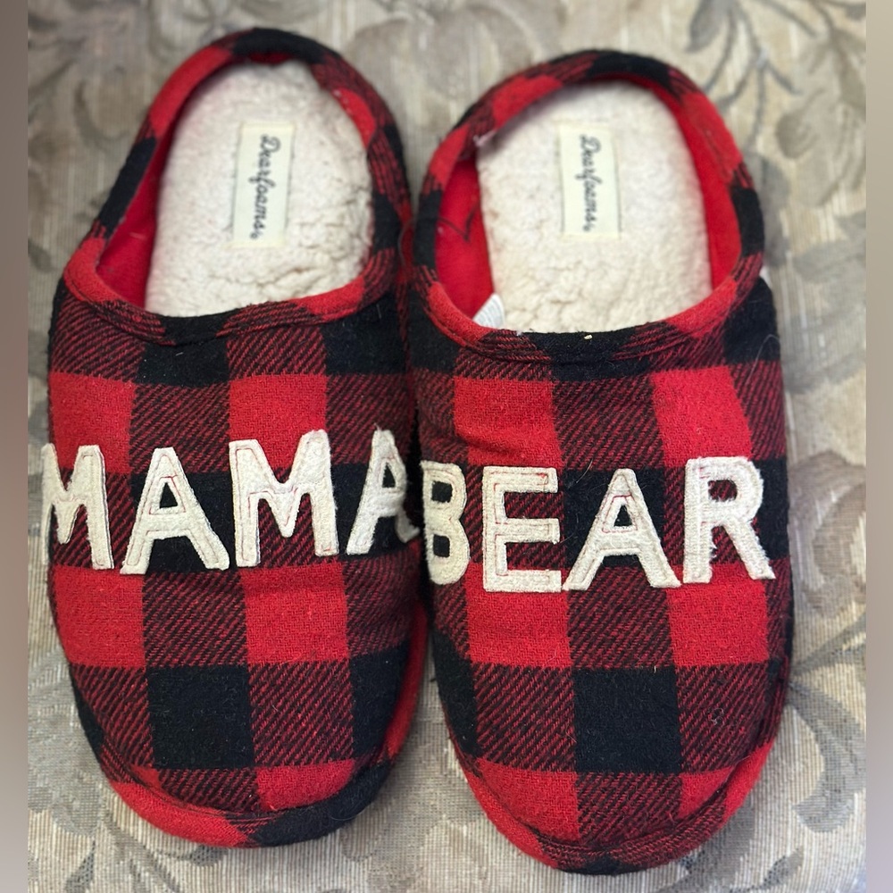 NEVER WORN Deerfoams Mama Bear Slippers